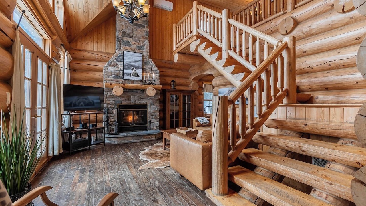 Photo of Livingroom in Fiddler Lake Resort