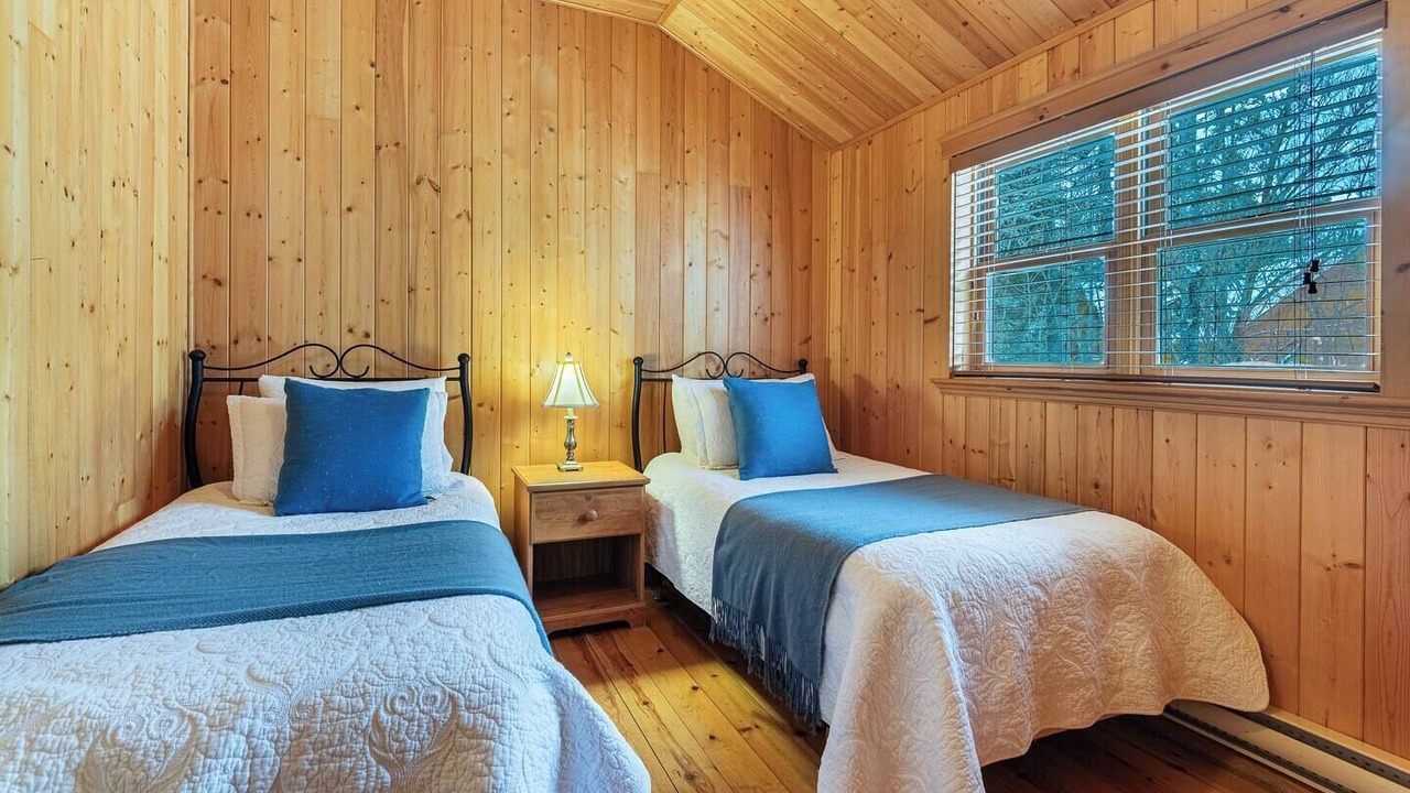 Photo of Bedroom in Fiddler Lake Resort