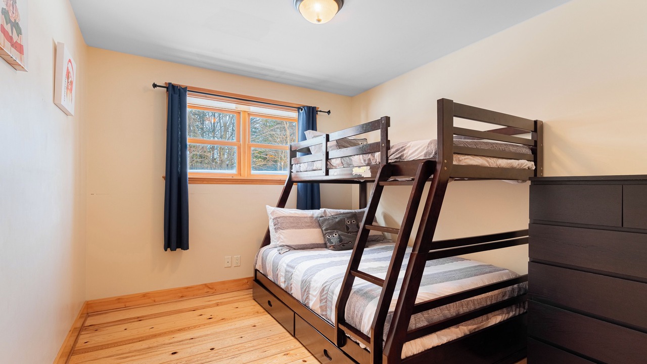 Photo of Bedroom in Fiddler Lake Resort