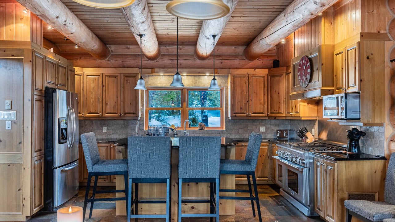 Photo of Kitchen in Fiddler Lake Resort