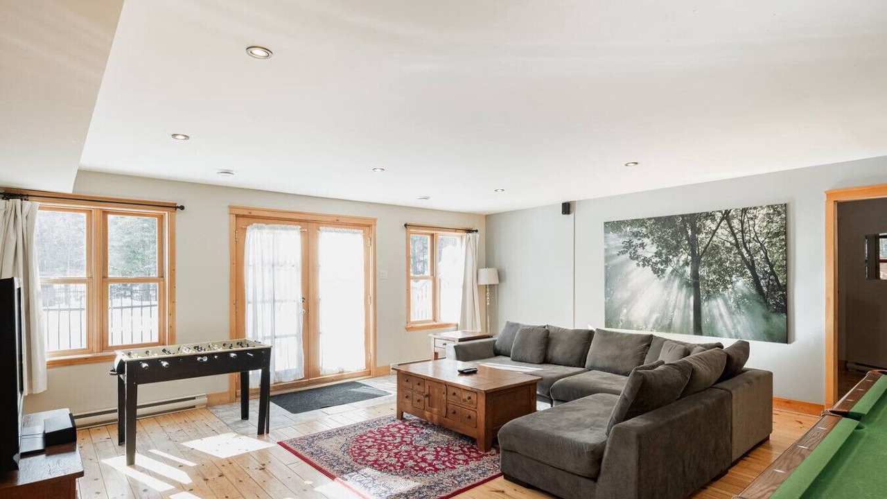 Photo of Livingroom in Fiddler Lake Resort