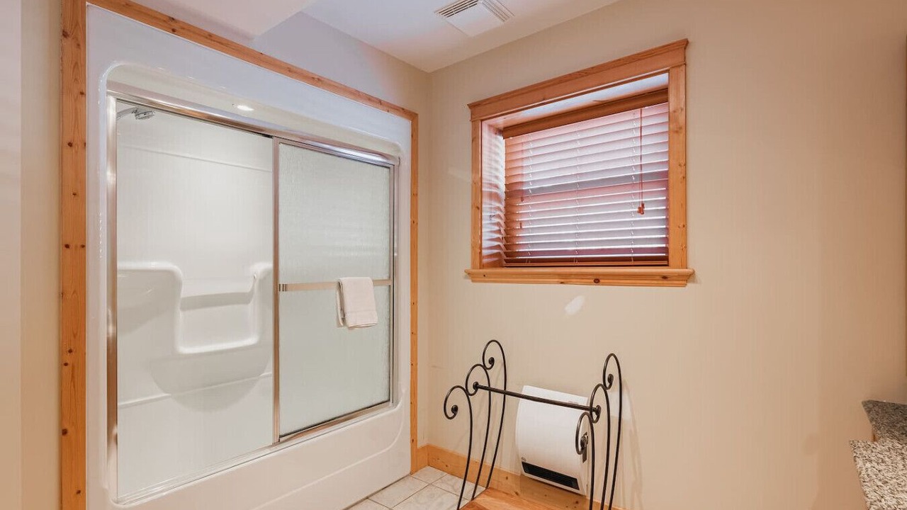 Photo of Bathroom in Fiddler Lake Resort