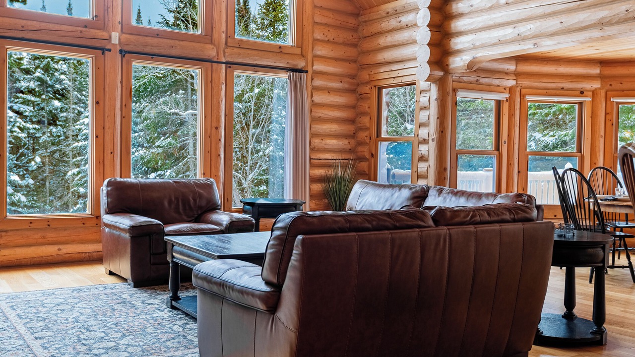 Photo of Livingroom in Fiddler Lake Resort