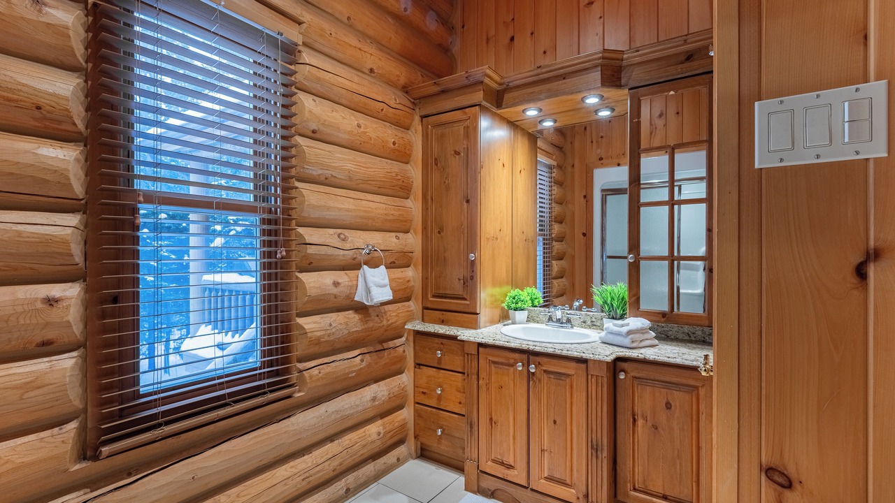 Photo of Bathroom in Fiddler Lake Resort