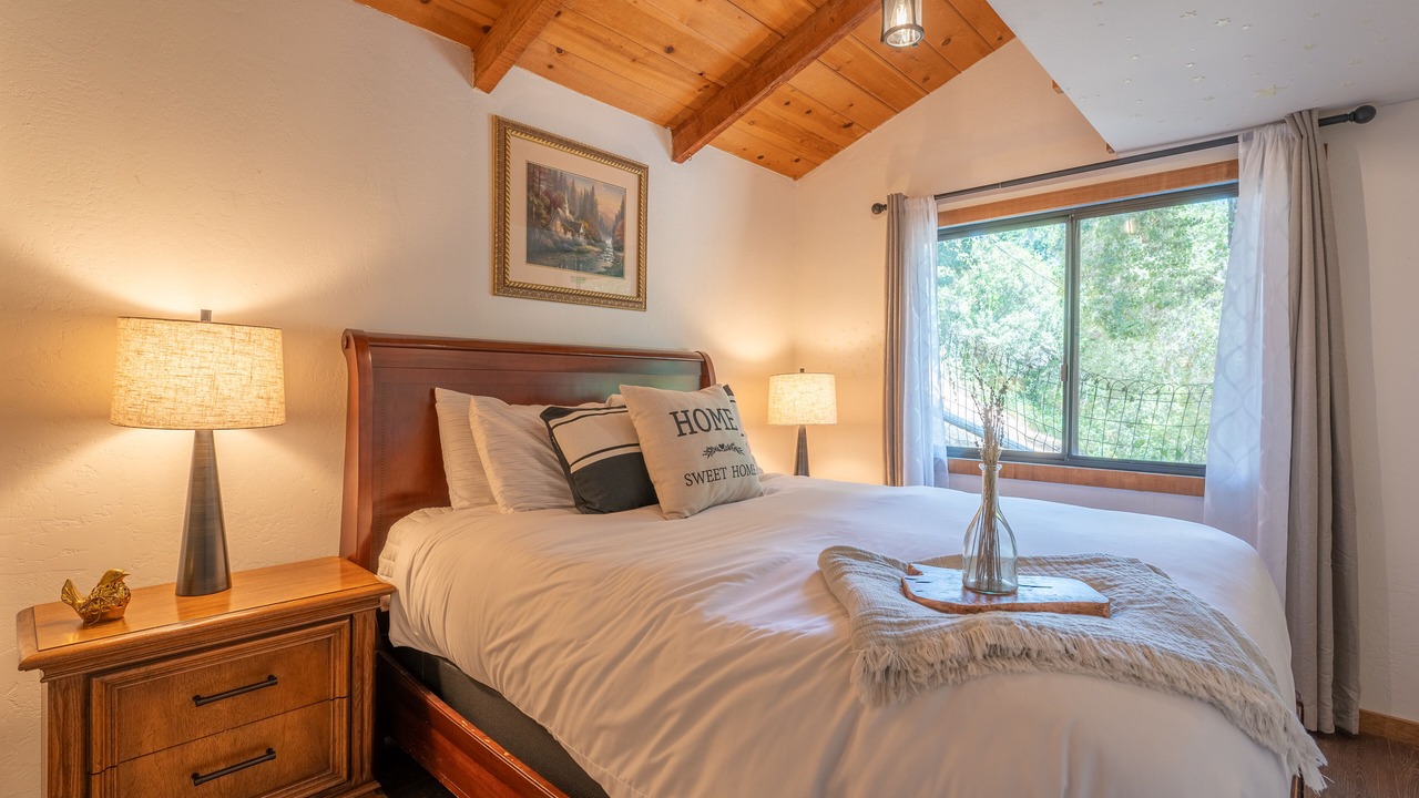 Photo of Bedroom in Carmel Valley