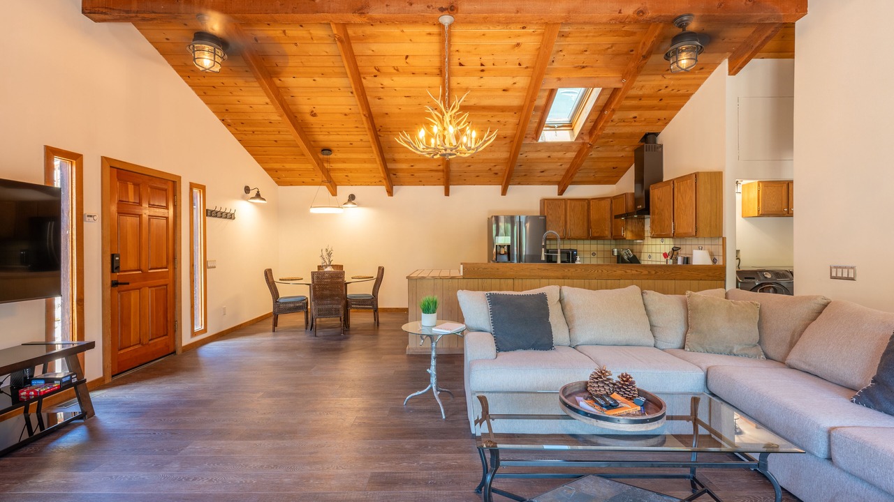 Photo of Livingroom in Carmel Valley