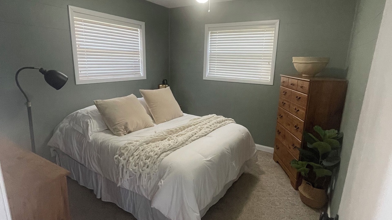 Photo of Bedroom in White Pigeon