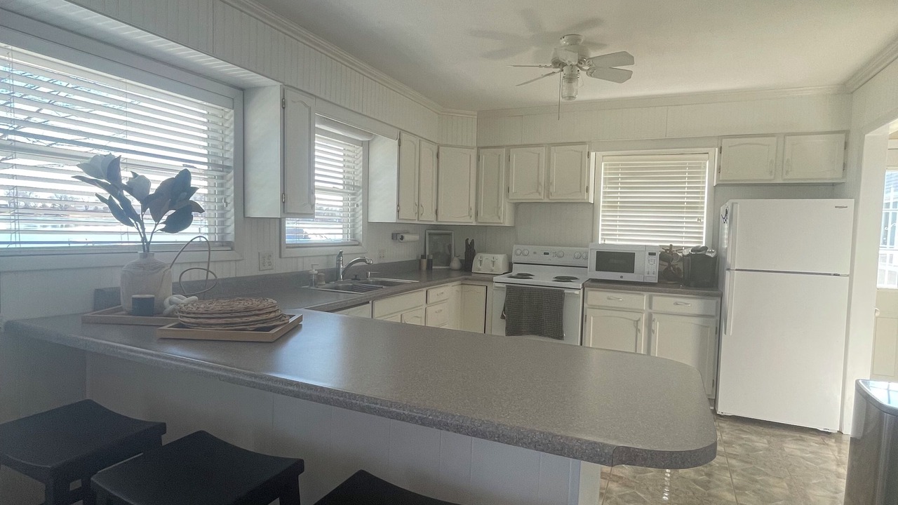 Photo of Kitchen in White Pigeon