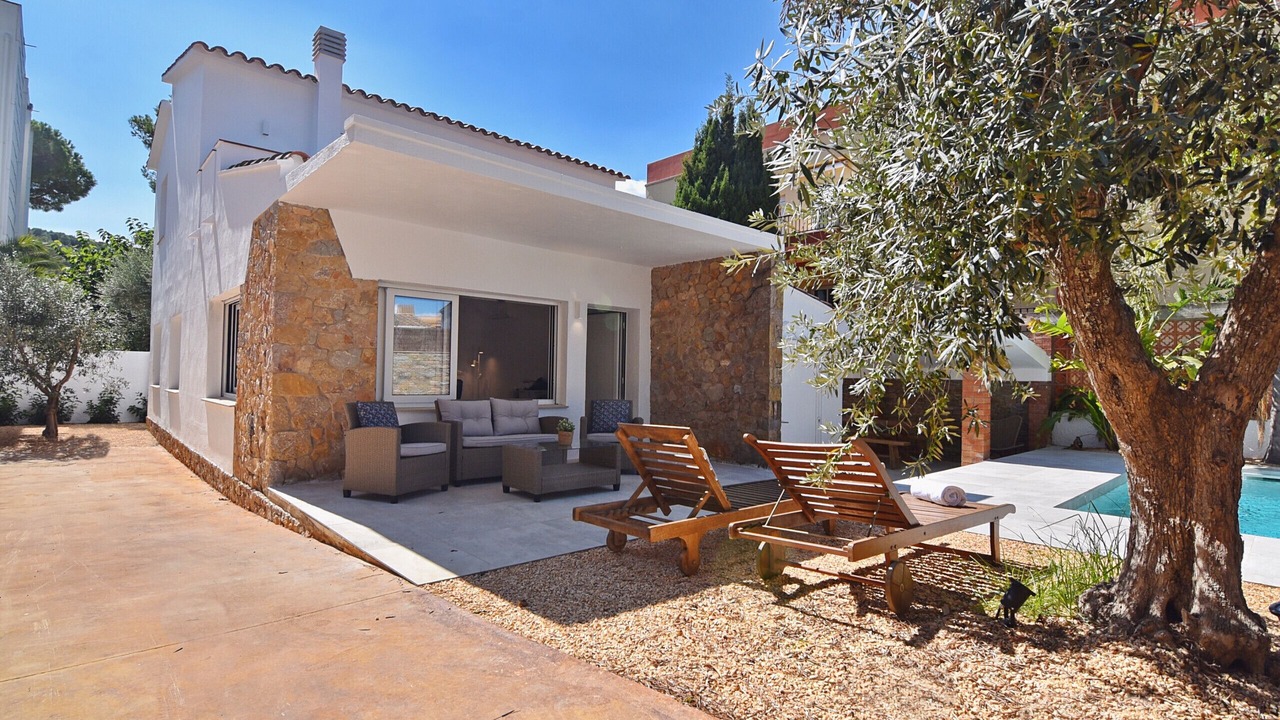 Photo of Patio Balcony in Torroella de Montgri