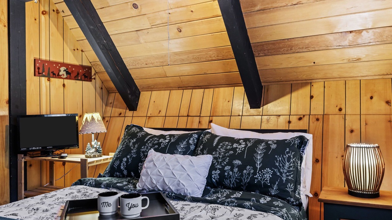 Photo of Bedroom in Skykomish