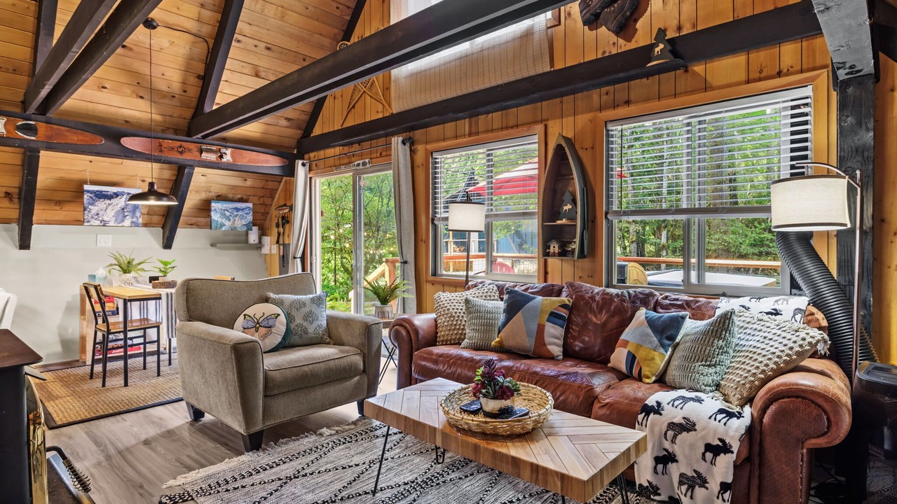 Photo of Livingroom in Skykomish