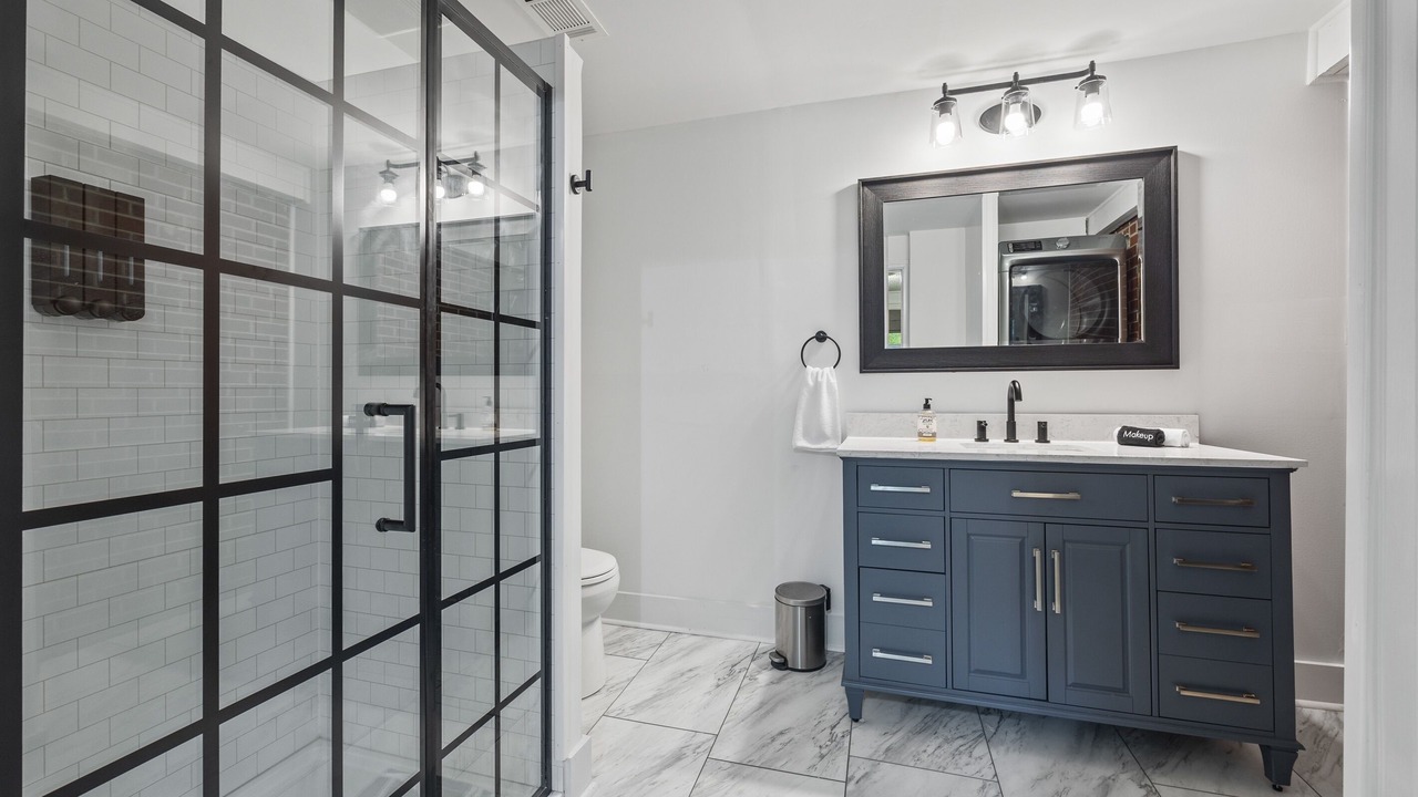Photo of Bathroom in Carrollton