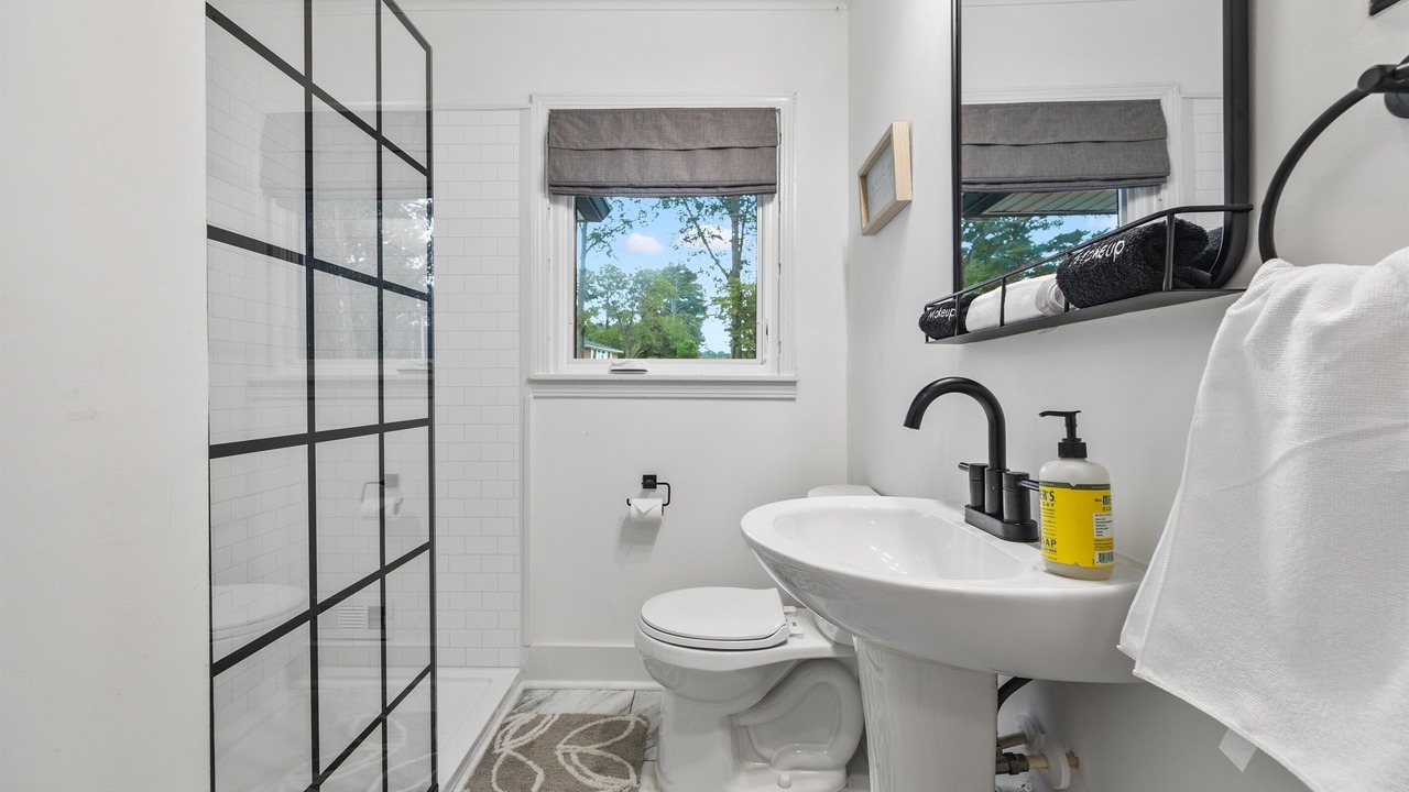 Photo of Bathroom in Carrollton
