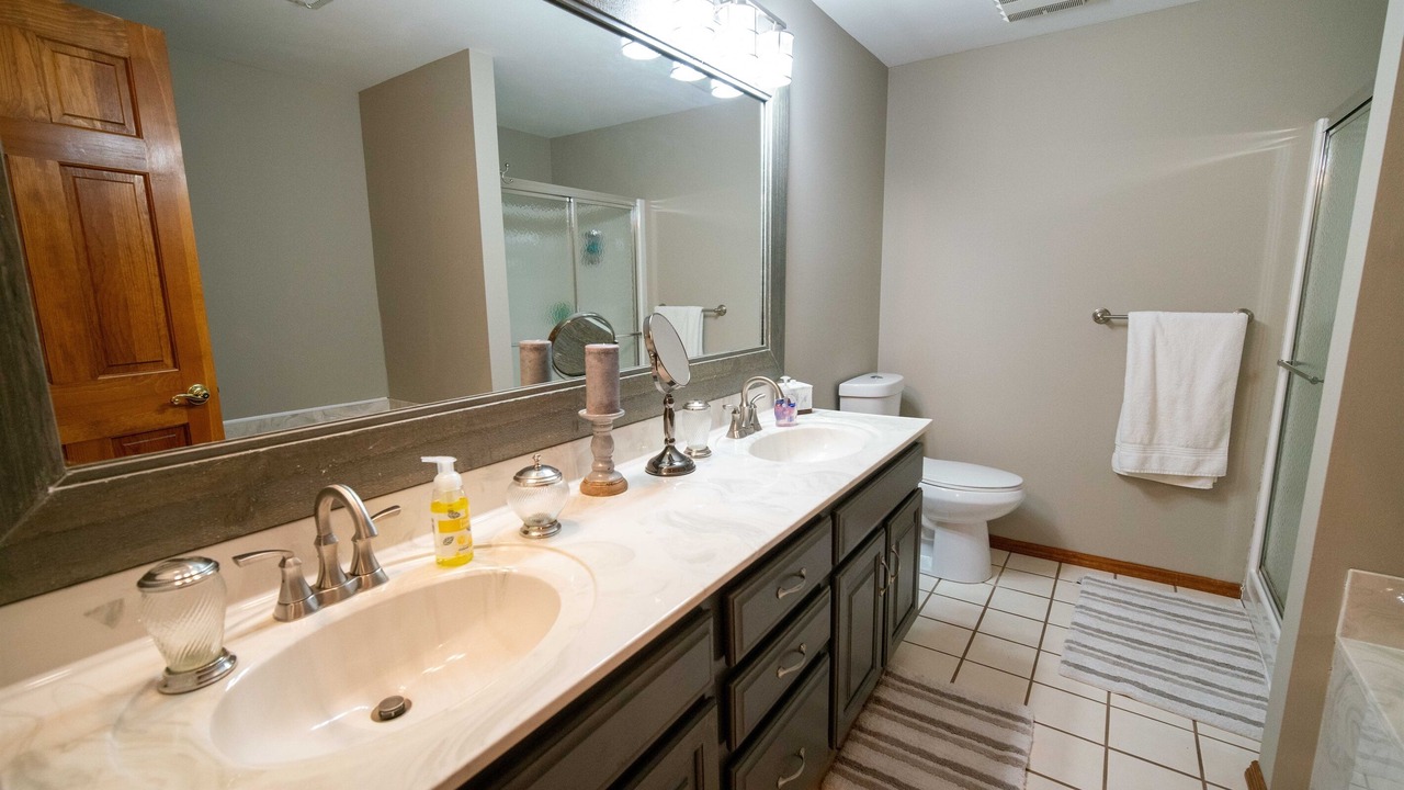 Photo of Bathroom in Innsbrook