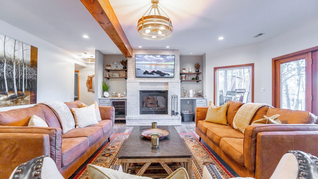 Photo of Livingroom in Innsbrook