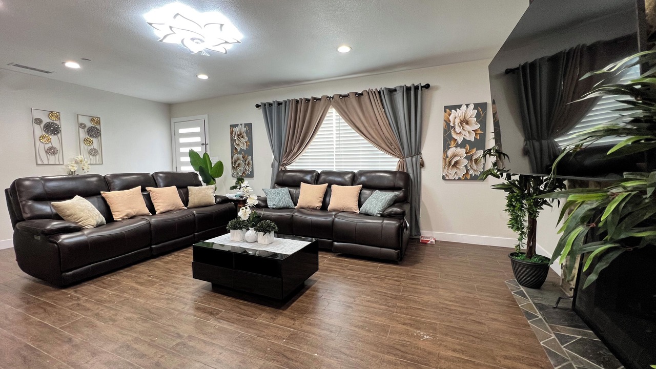 Photo of Livingroom in Cherry Valley