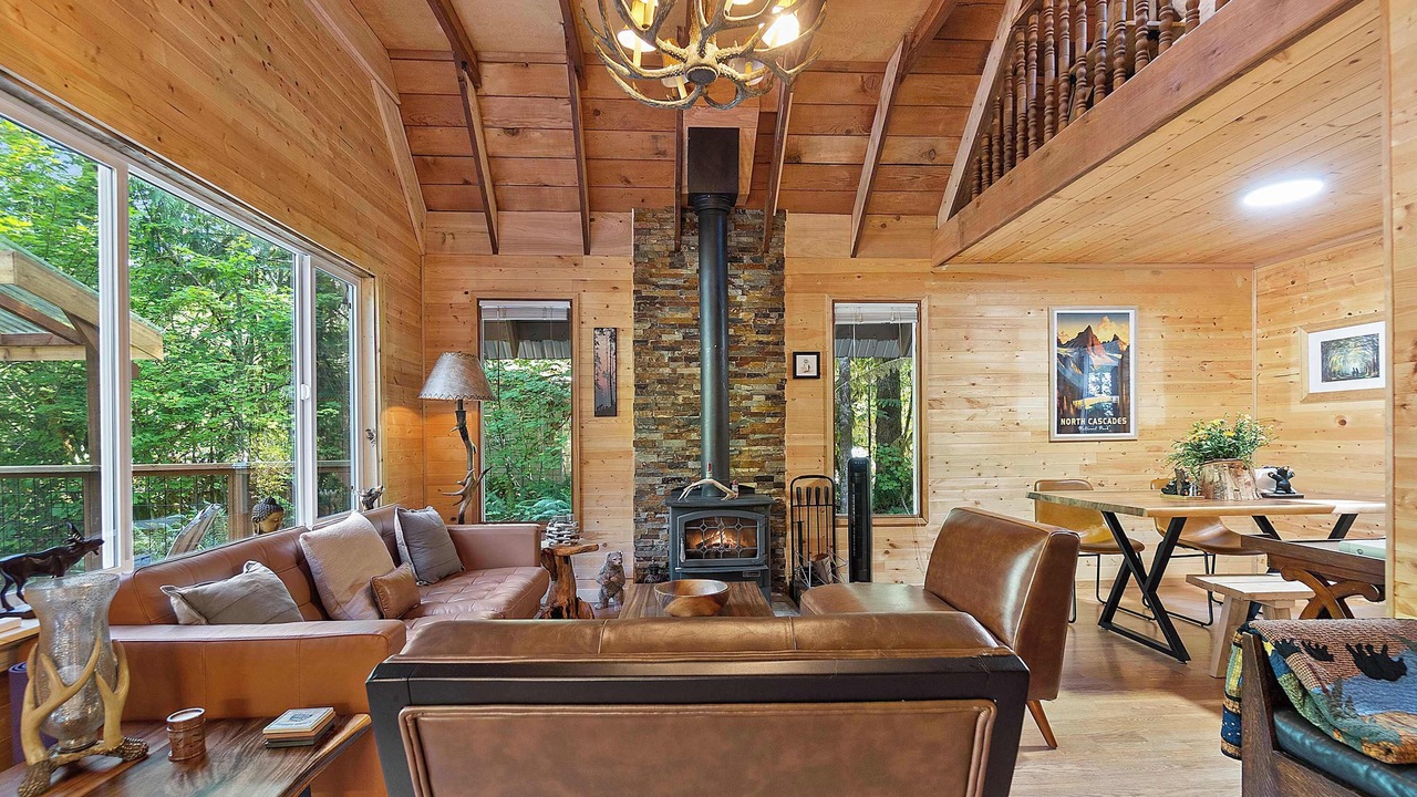 Photo of Livingroom in Darrington