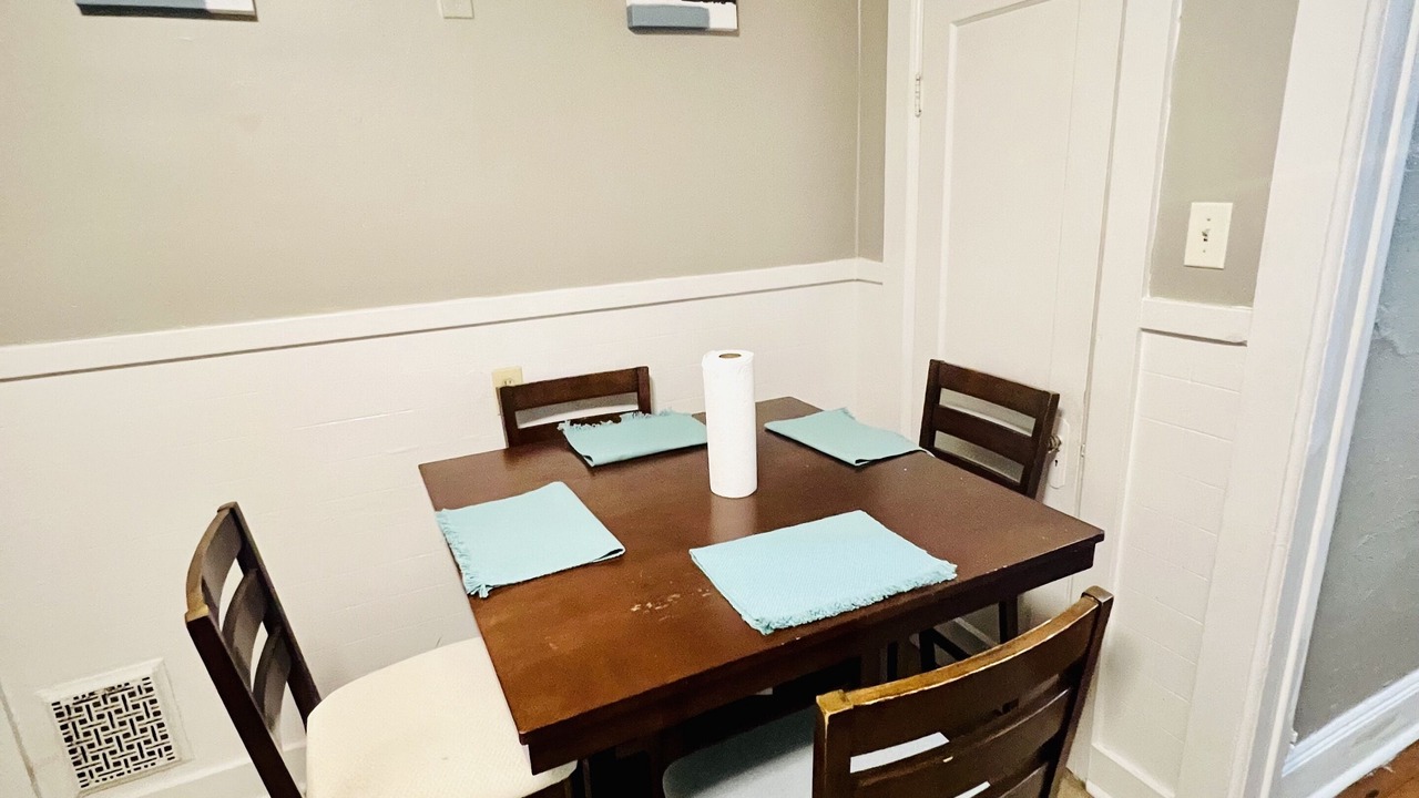 Photo of Others in Albany