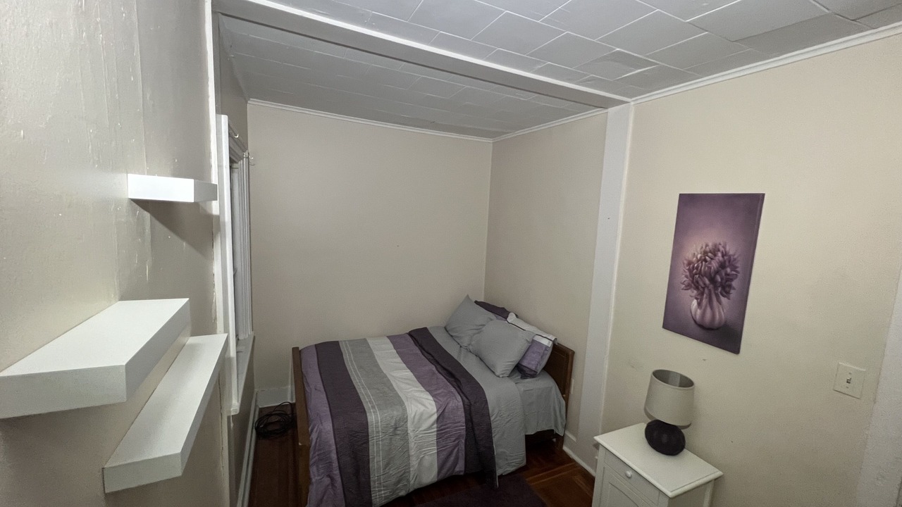 Photo of Bedroom in Albany