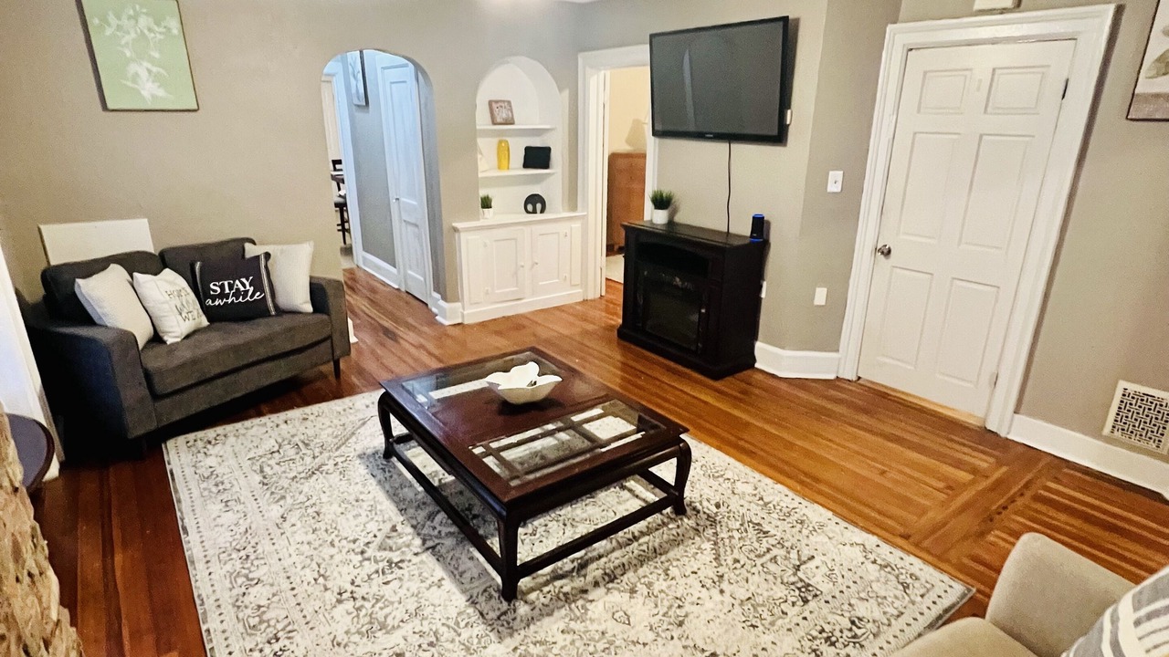 Photo of Livingroom in Albany