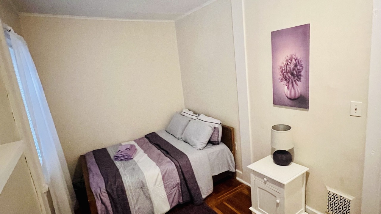 Photo of Bedroom in Albany