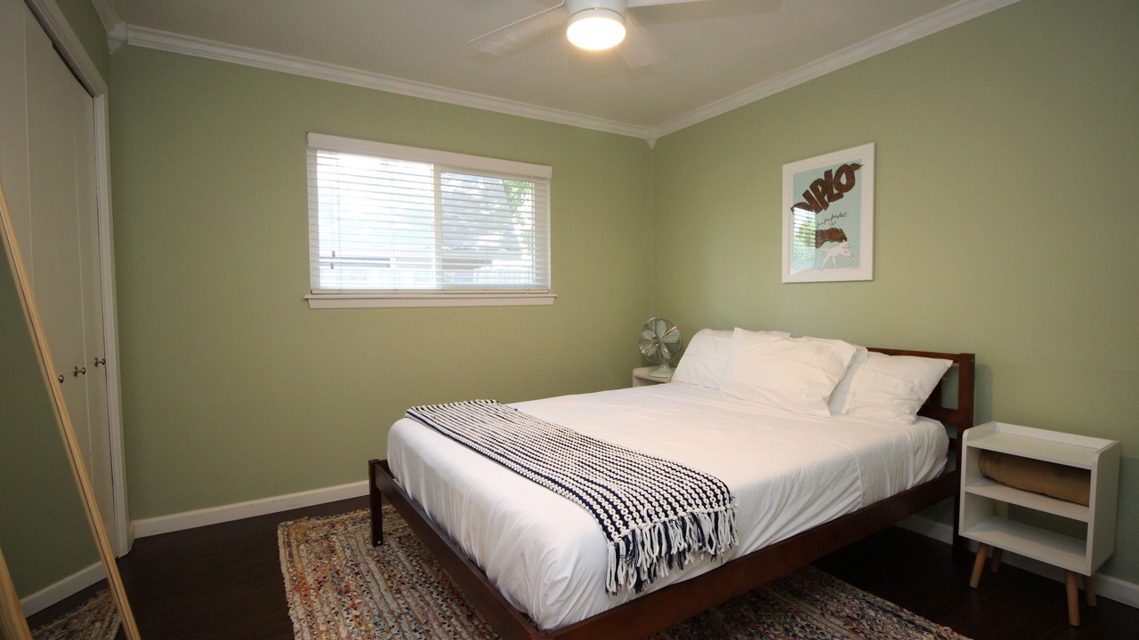 Photo of Bedroom in North Austin Civic Association