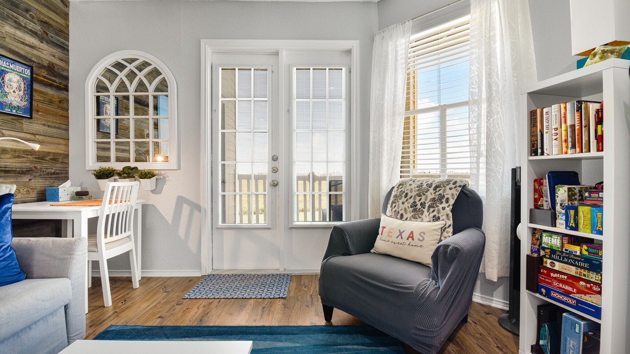 Photo of Livingroom in Corpus Christi