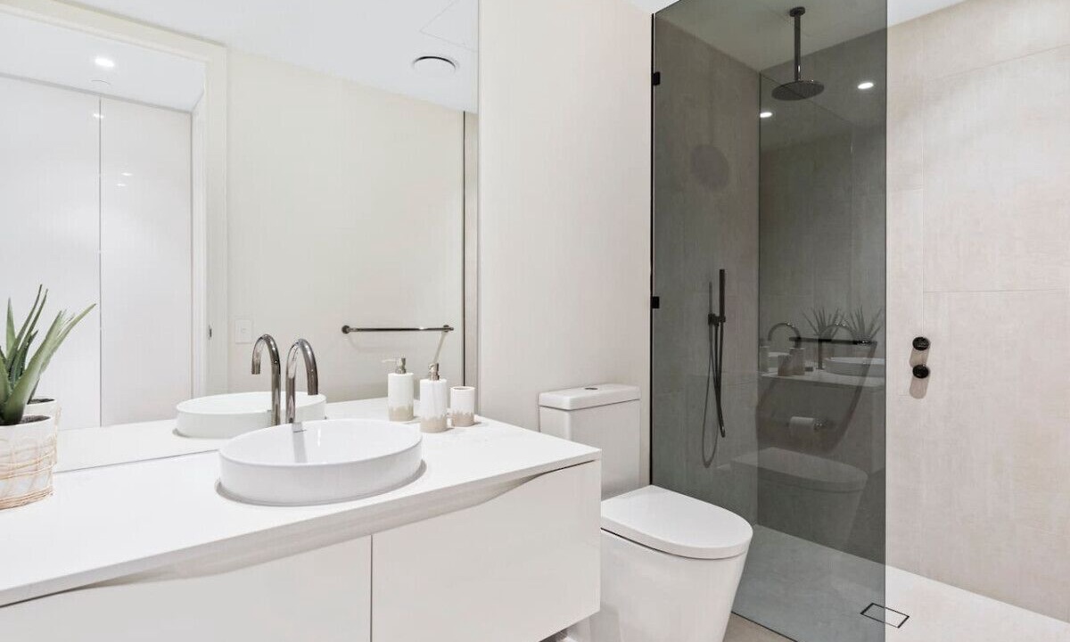 Photo of Bathroom in Mermaid Waters