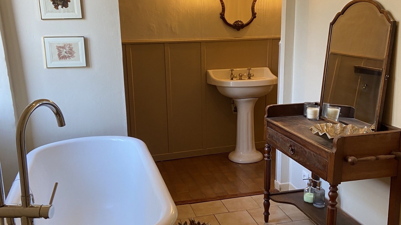 Photo of Bathroom in Meyrannes