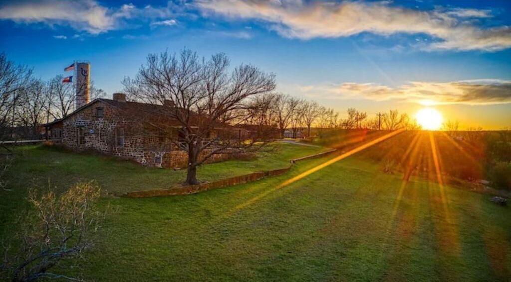 Photo of Outdoor in Mason