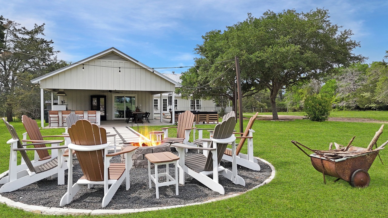 Photo of Outdoor in Round Top
