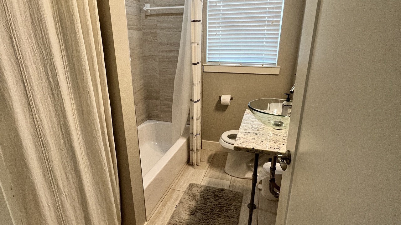 Photo of Bathroom in St. John - Coronado Hills