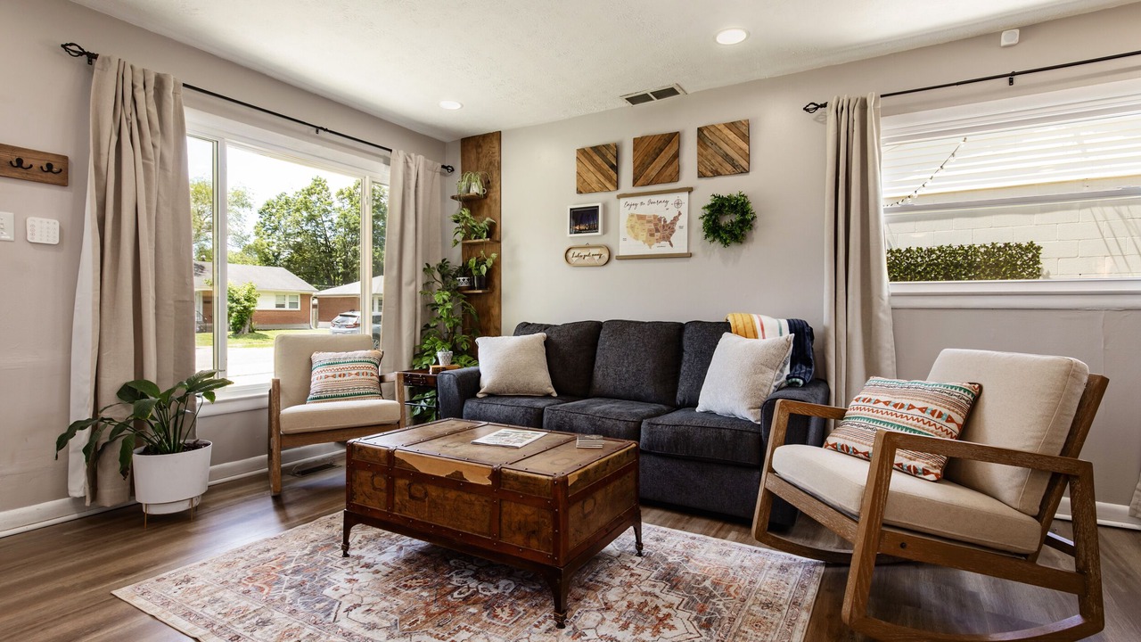 Photo of Livingroom in Bon Air