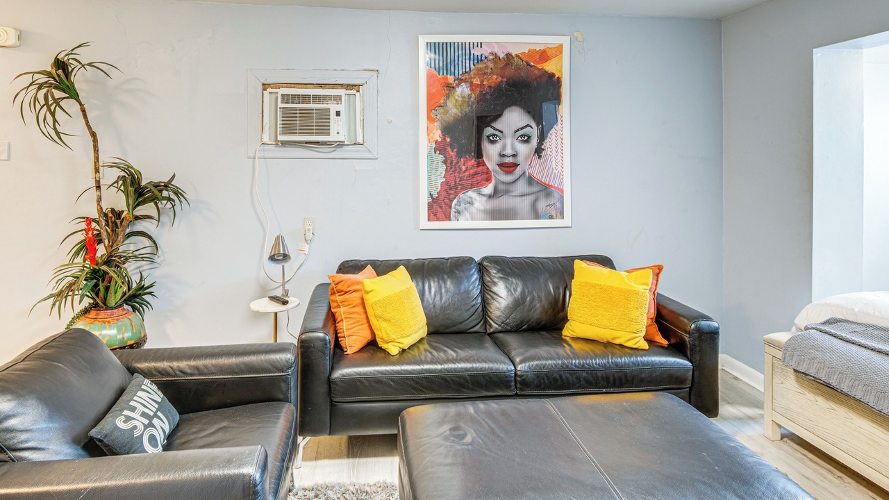 Photo of Livingroom in Ashburn