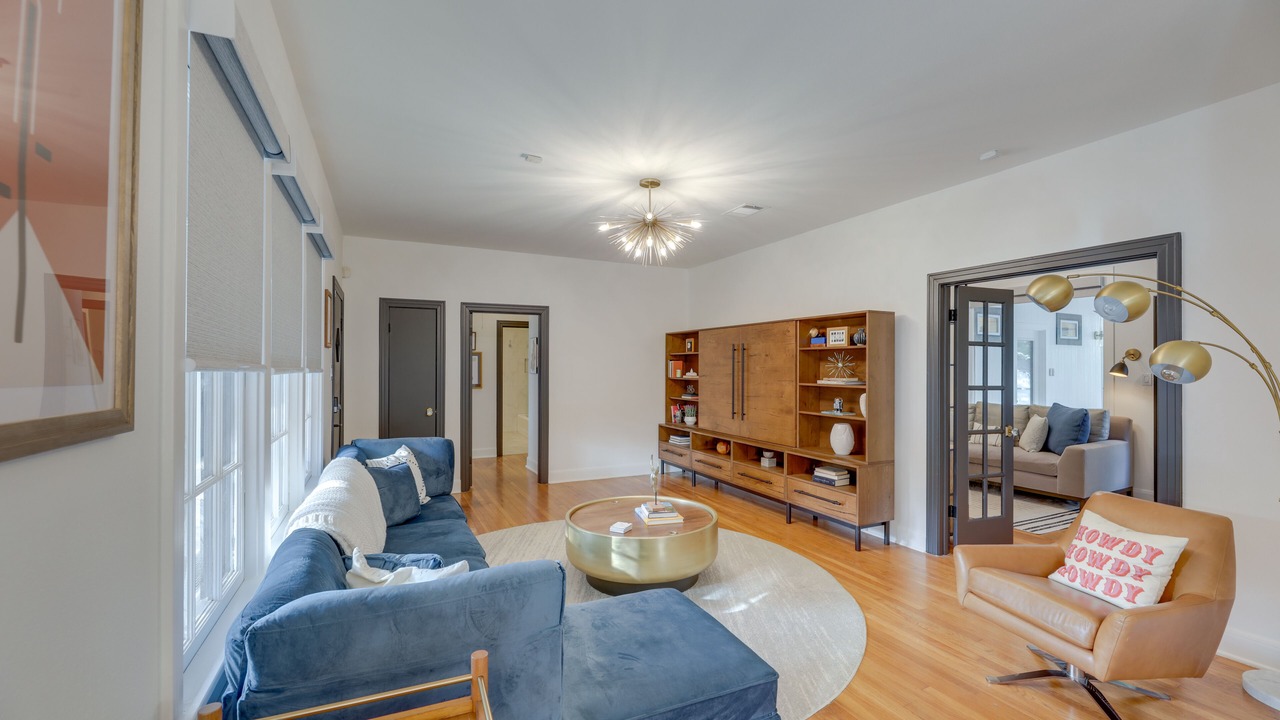Photo of Livingroom in South Congress