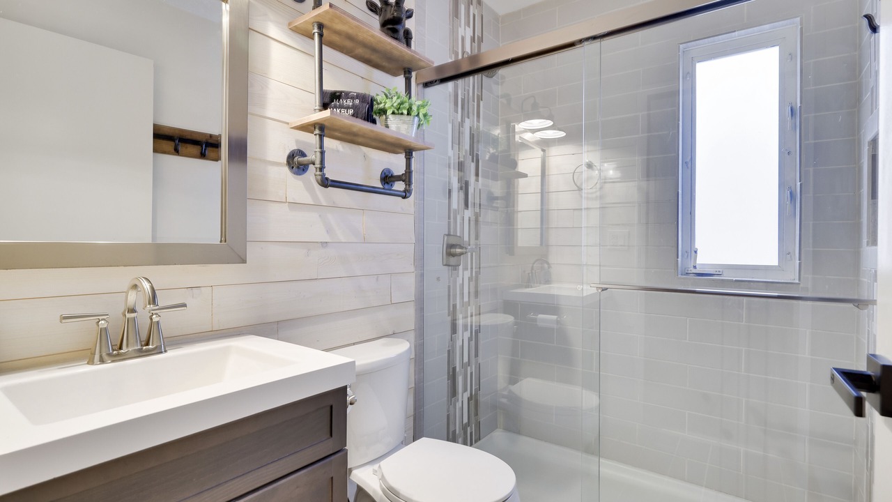 Photo of Bathroom in Tobyhanna