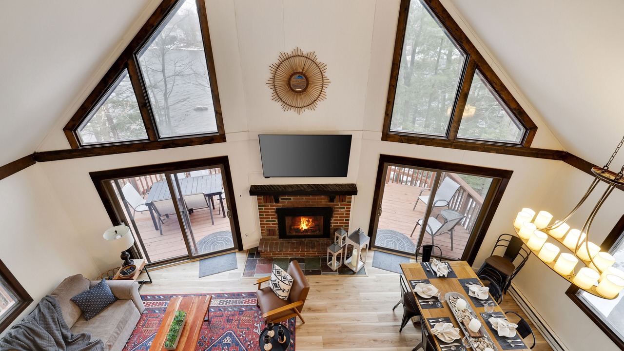 Photo of Livingroom in Tobyhanna