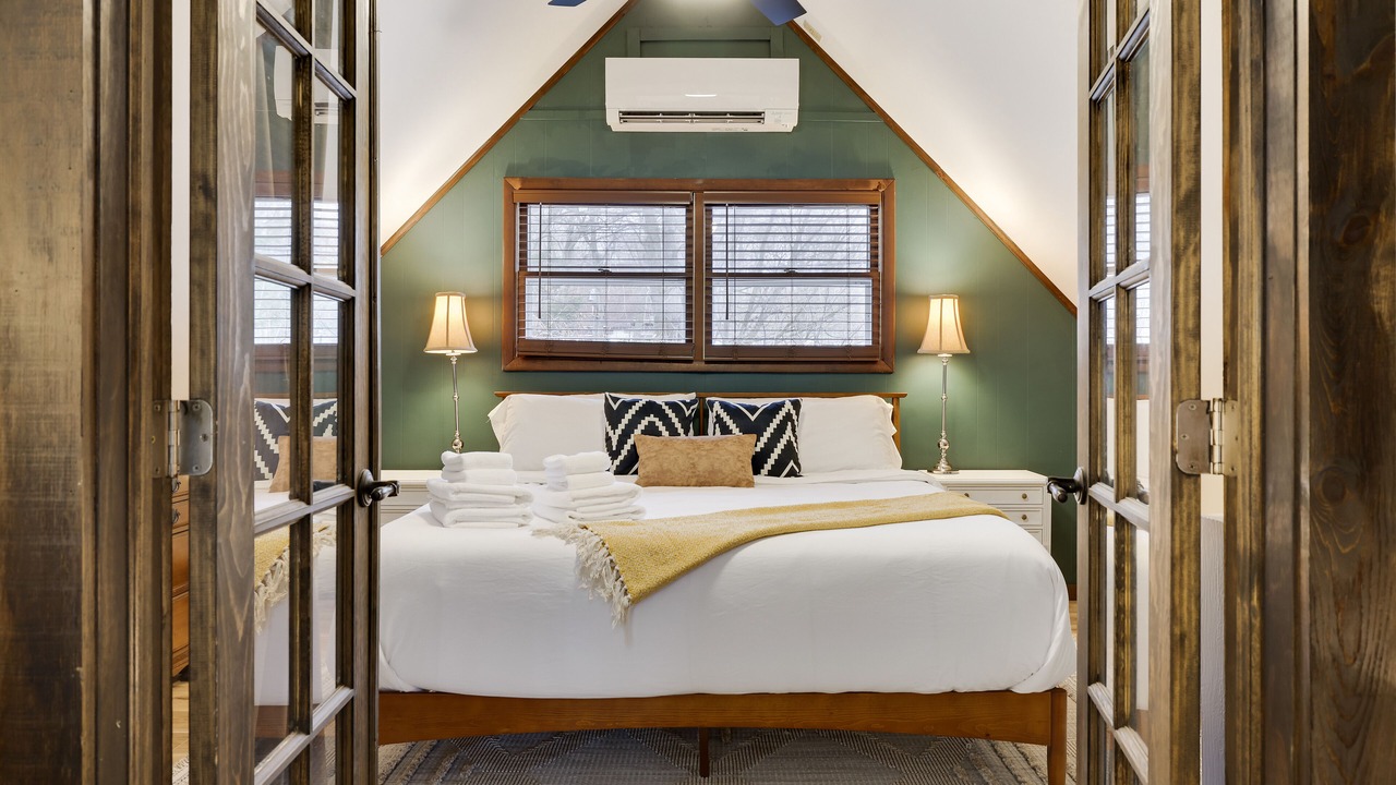 Photo of Bedroom in Tobyhanna