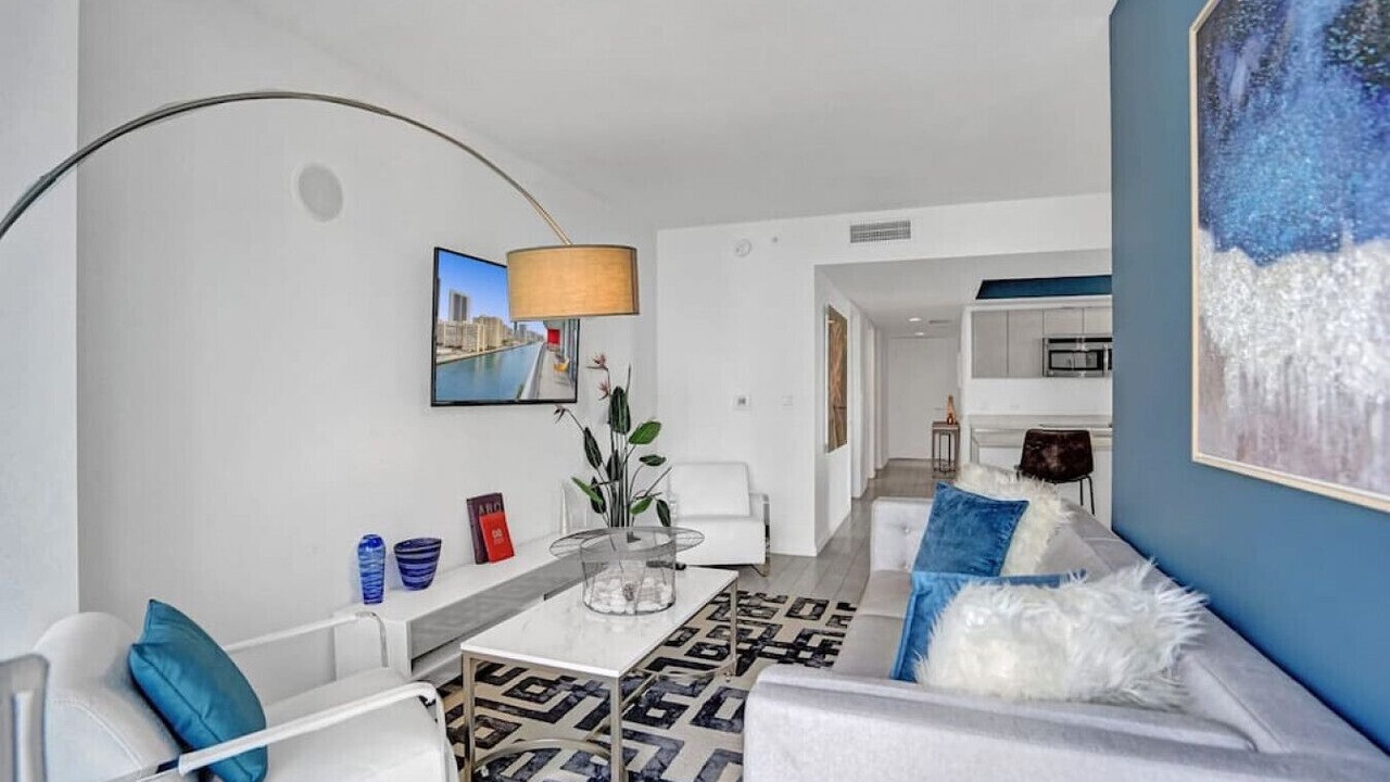 Photo of Livingroom in Hallandale Beach