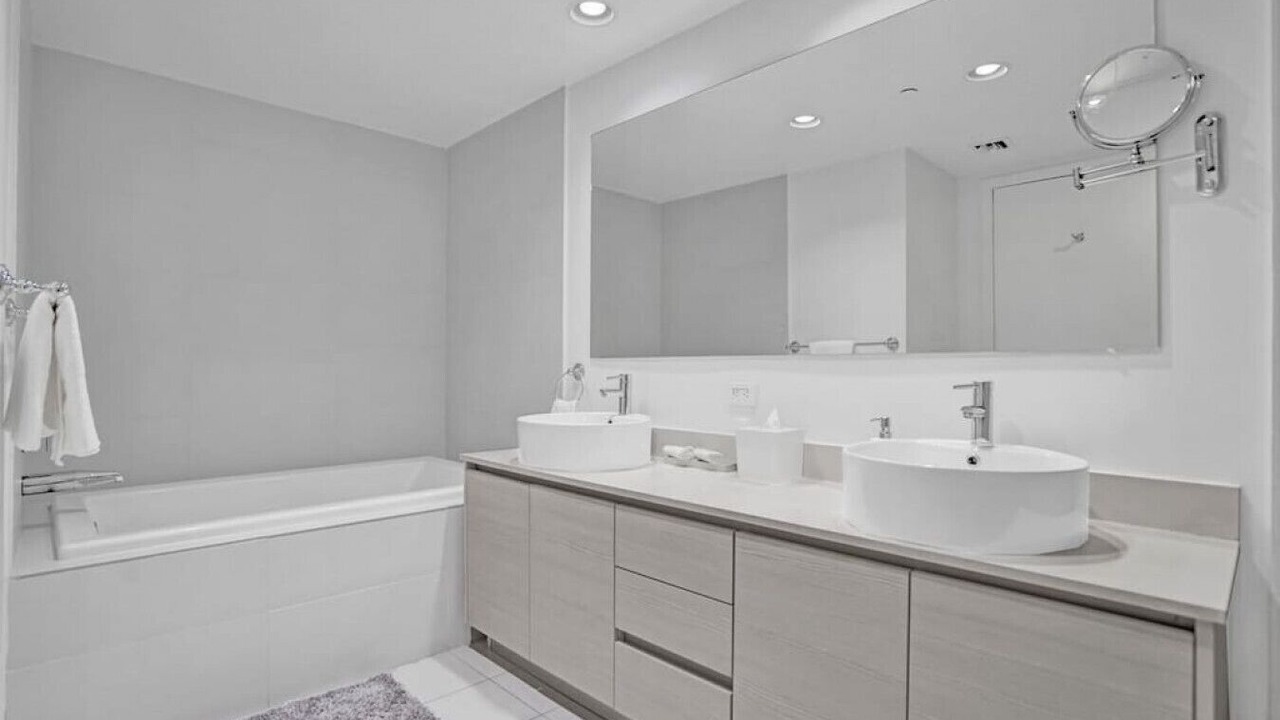 Photo of Bathroom in Hallandale Beach