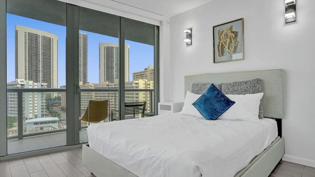 Photo of Bedroom in Hallandale Beach