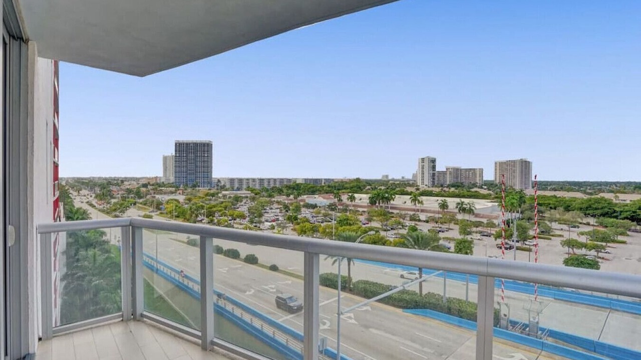 Photo of Outdoor in Hallandale Beach