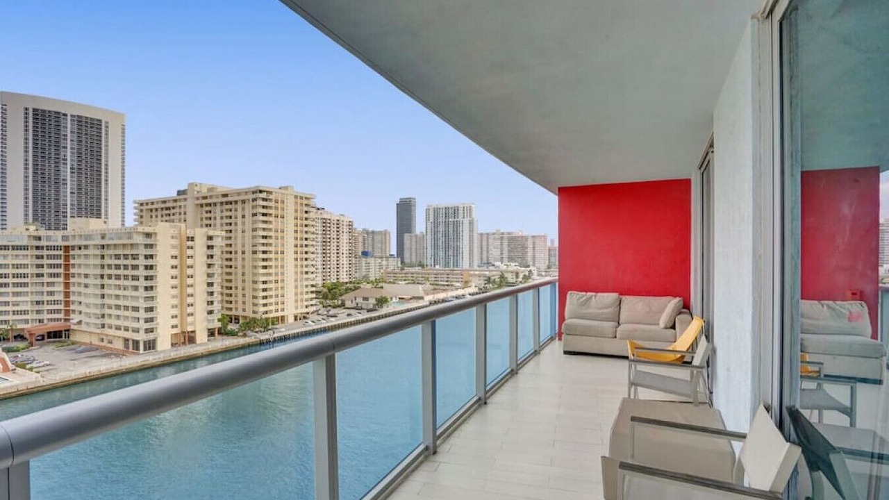 Photo of Outdoor in Hallandale Beach