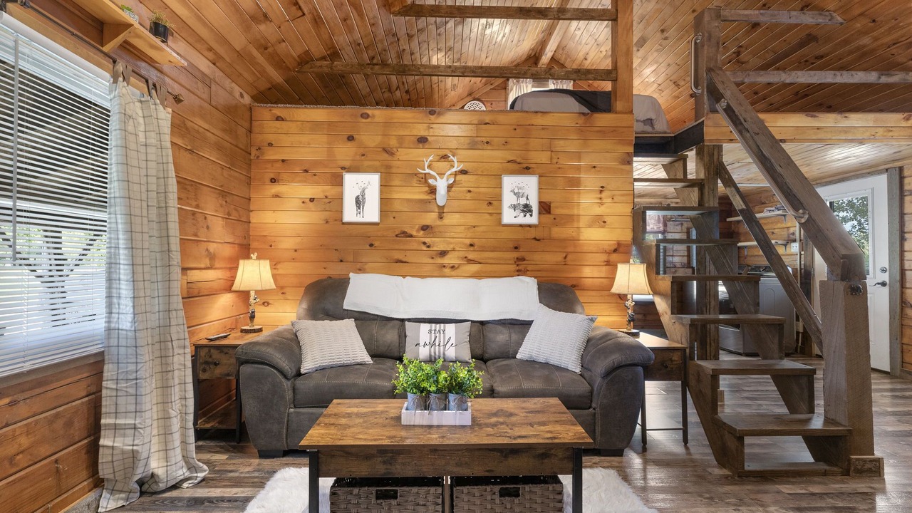 Photo of Livingroom in Milton