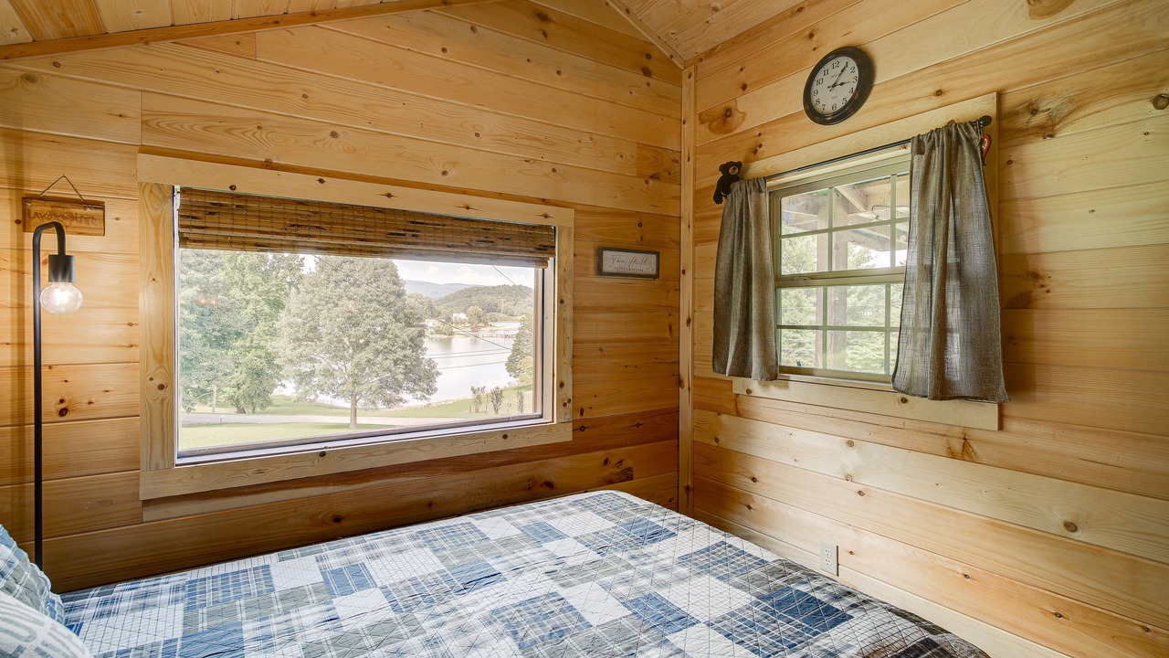 Photo of Bedroom in Bean Station