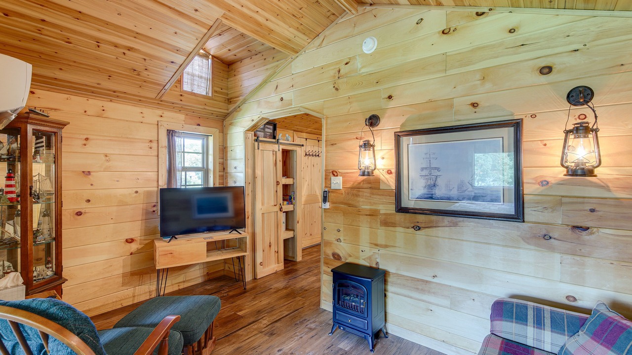 Photo of Livingroom in Bean Station