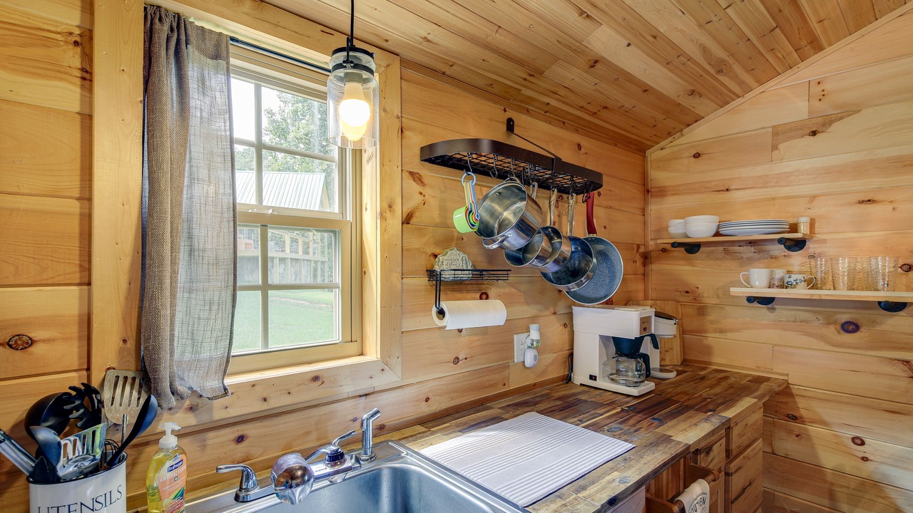 Photo of Kitchen in Bean Station