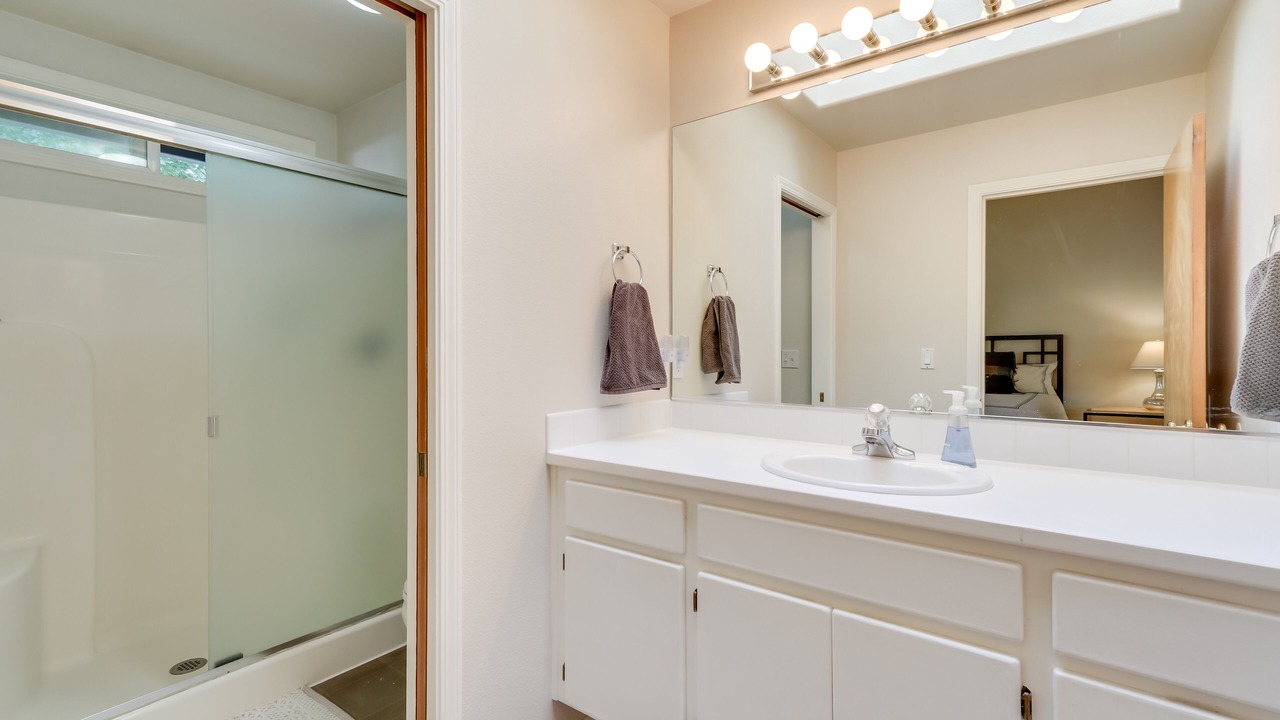 Photo of Bathroom in Sherwood - Tualatin North