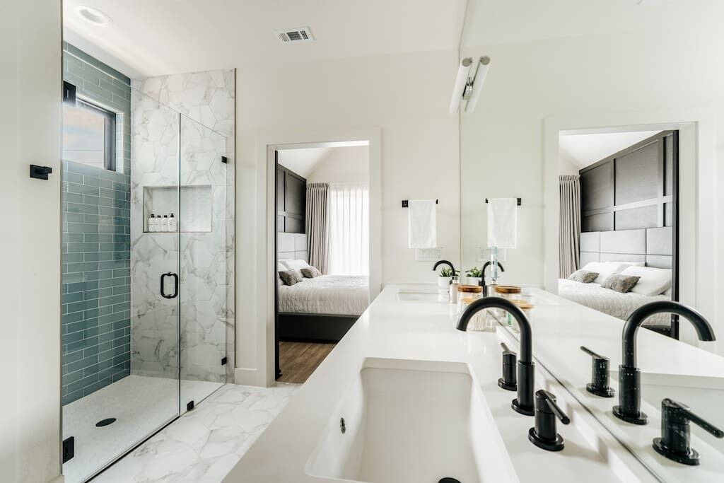 Photo of Bathroom in Rosewood