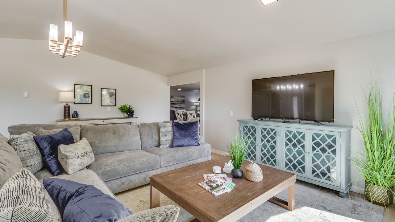 Photo of Livingroom in Centralia - Chehalis